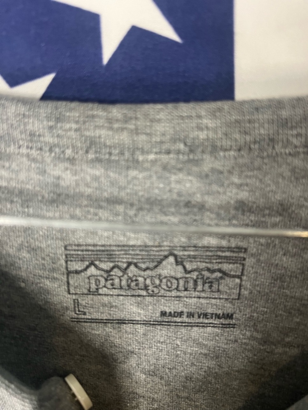 Patagonia Long Sleeve - Picture 3 of 5